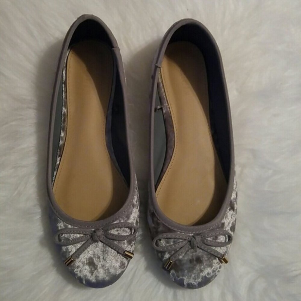 Crushed velvet gray ballet flats size 6 - Picture 2 of 3